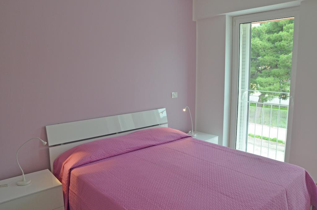 Hotel Residence Thalassa Ρέτζιο ντι Καλάμπρια Δωμάτιο φωτογραφία